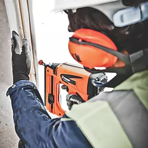 Refurb Paslode IM65 F16 63mm 7.4V 1 x 2.1Ah Lithium Second Fix Cordless Gas Nail Gun - Image 4